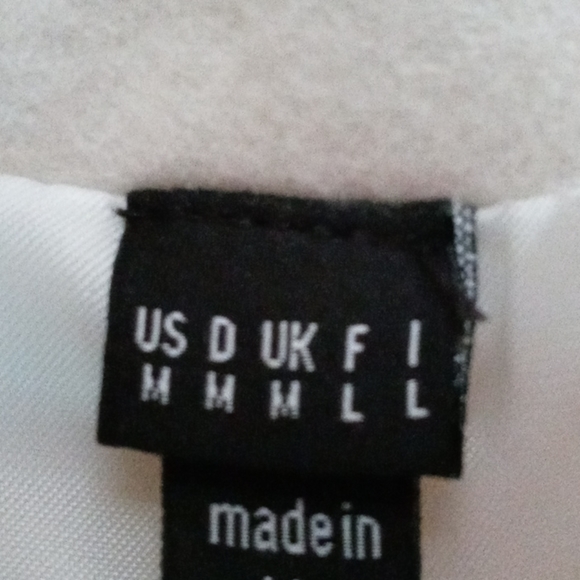 Beautiful Coat. Beautiful Espirt winter creme size med. - Picture 5 of 5